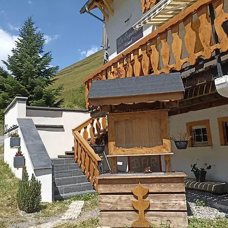 ホテル La Sapiniere St Lary Soulan