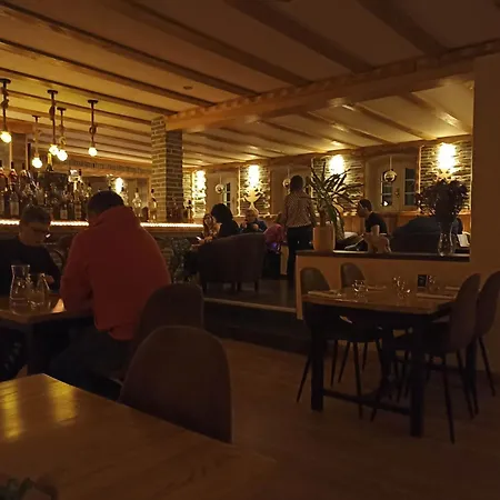 Hotel La Sapiniere St Lary Soulan 3*