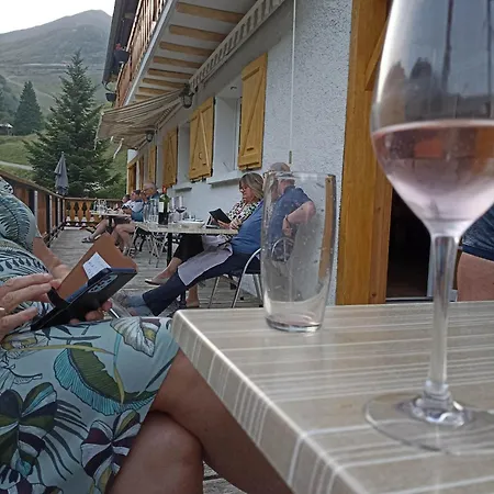 La Sapiniere Hotel